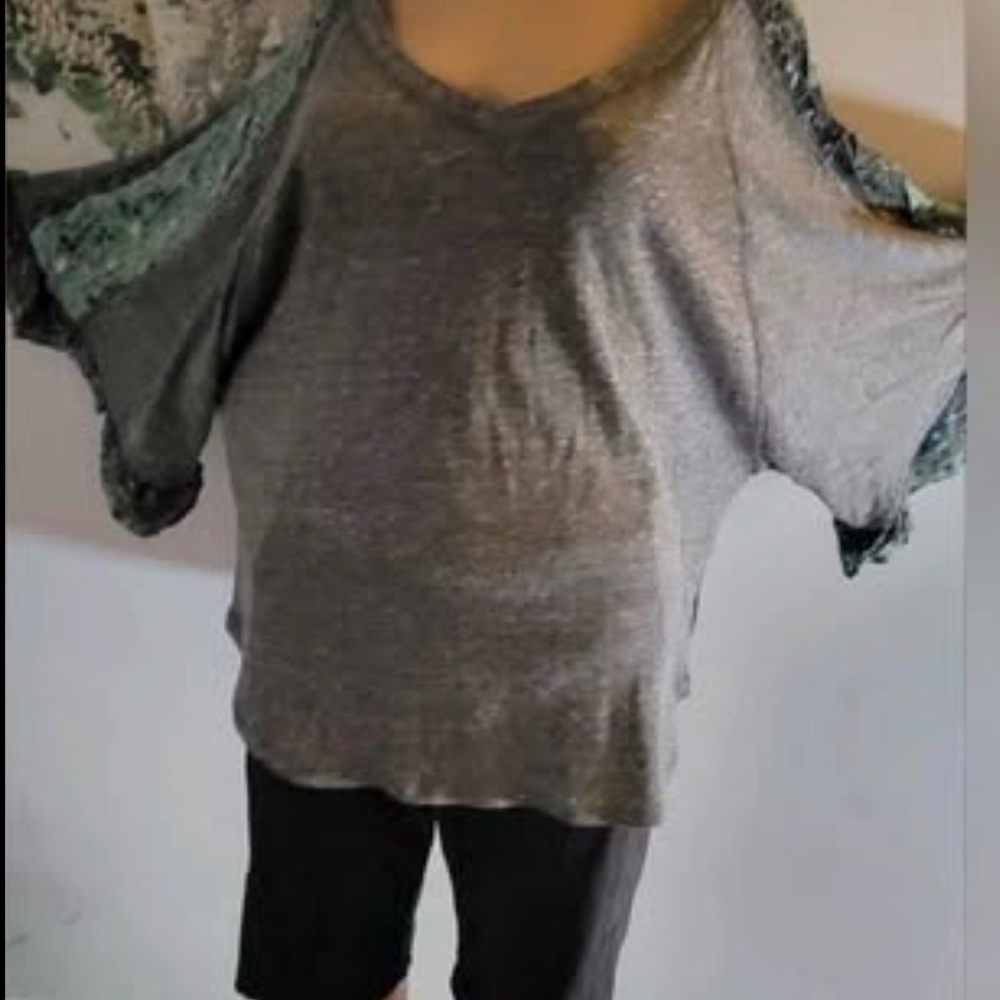 Maurices Charcoal Heathered Top size 12